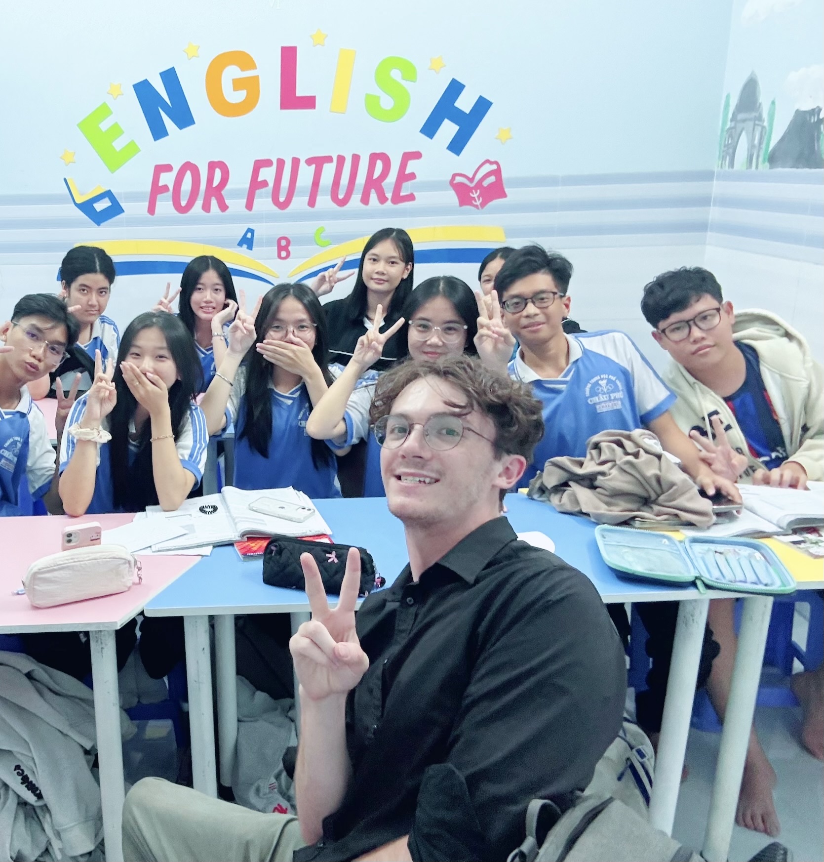 Hoạt động học tiếng Anh giao tiếp tại Trung tâm Anh ngữ Quốc tế YES Mỹ Đức